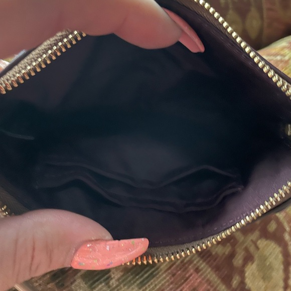 Coach Wristlet Beige Center Stripe NWOT - Picture 5 of 6